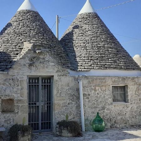 Trullo Genista Villa มาร์ตินาฟรังกา ภายนอก รูปภาพ