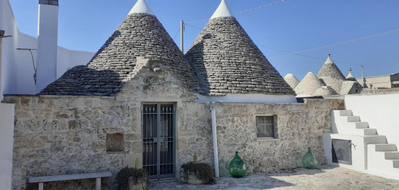 Trullo Genista Villa มาร์ตินาฟรังกา ภายนอก รูปภาพ