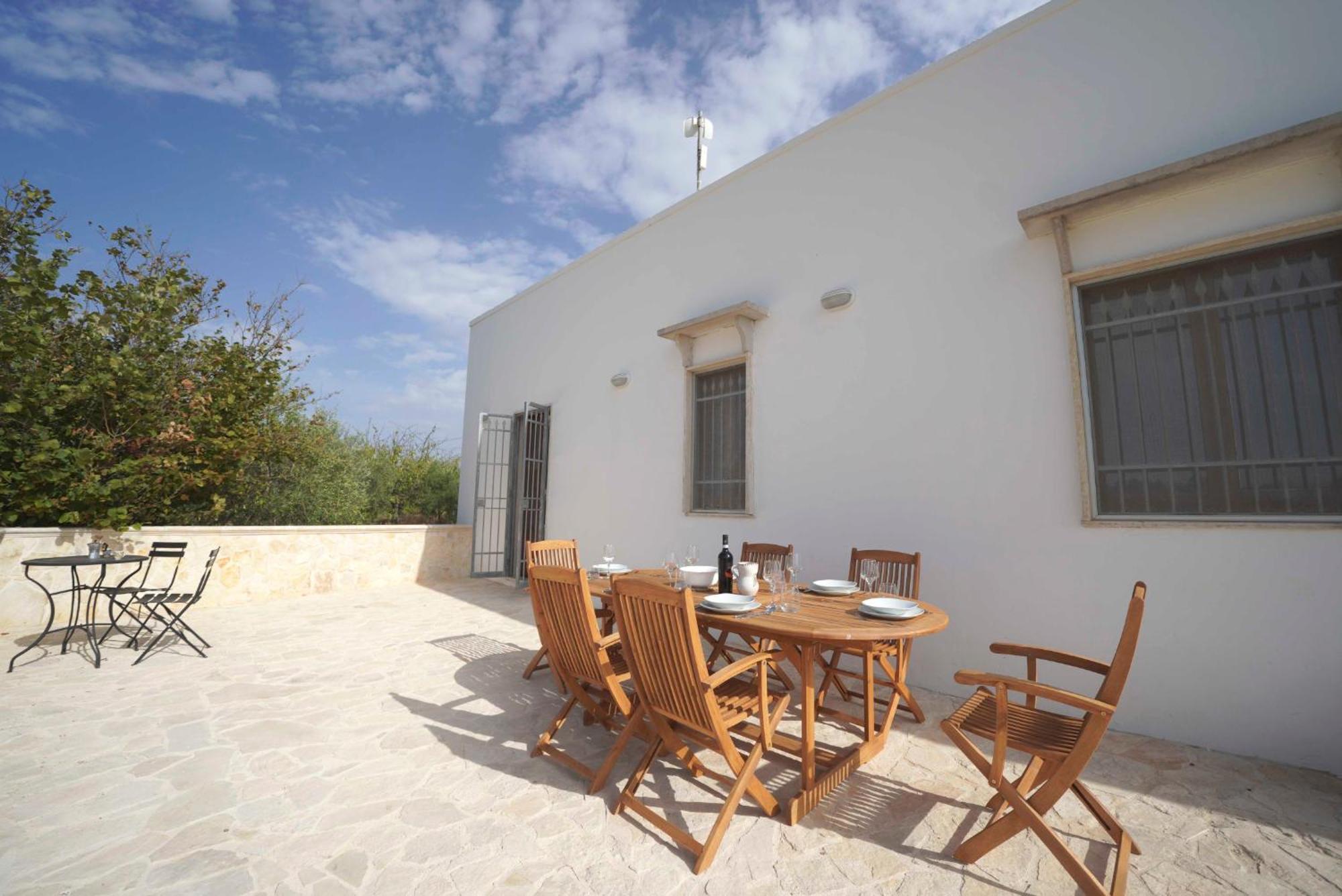 Trullo Genista Villa มาร์ตินาฟรังกา ภายนอก รูปภาพ